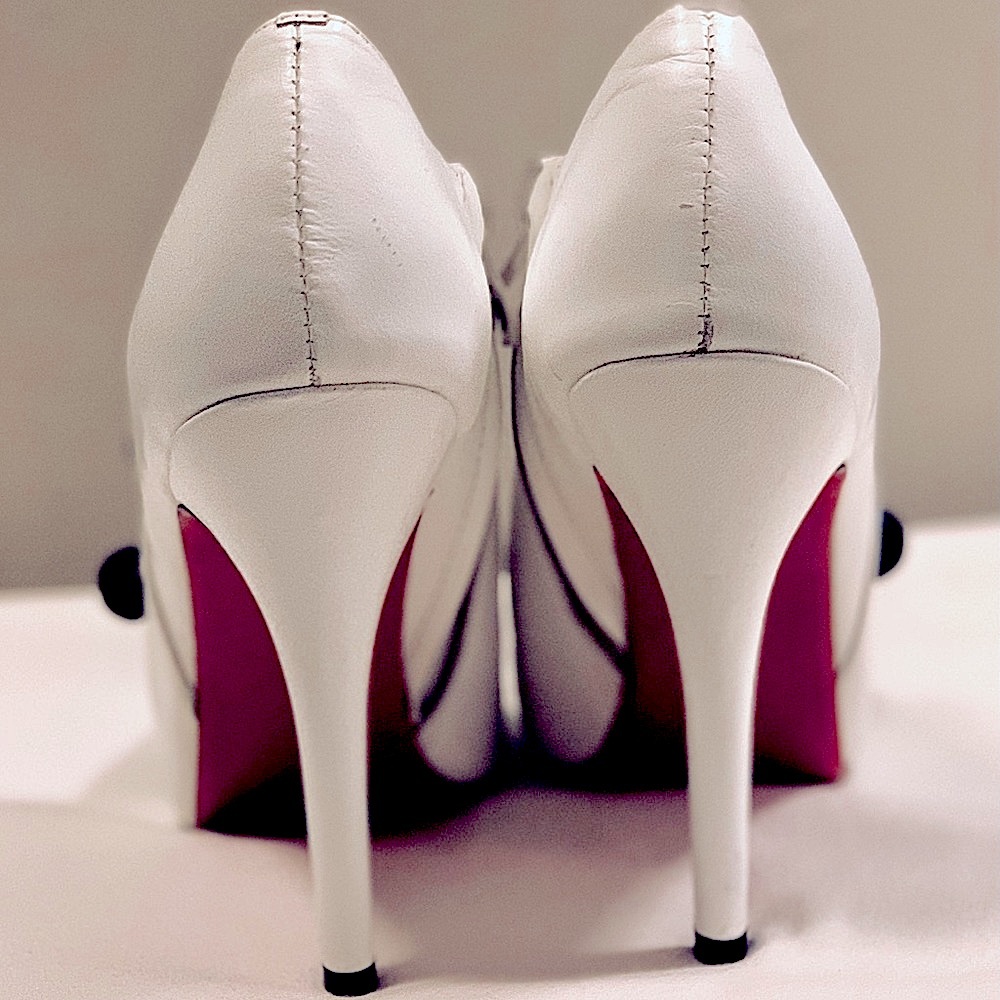 CHRISTIAN LOUBOUTIN Ankle Boots size 39 US 8 White and Black Leather - Picture 8 of 9